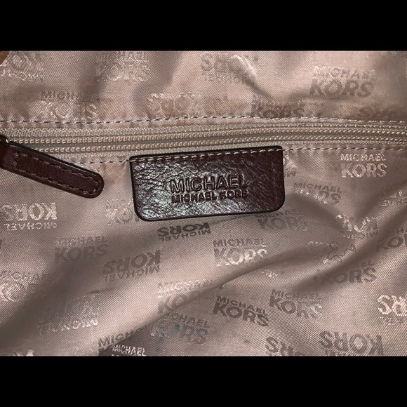 Michael Kors Animal Print Purse - Picture 5 of 8